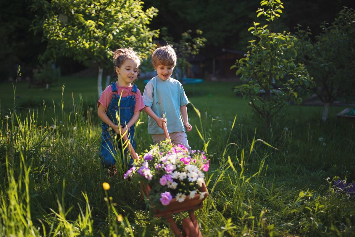 Kinder im Garten beschäftigen: Kreative Ideen für Breisgau-H